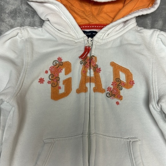 GAP - full zip hoodie. Size 5 - Picture 2 of 5